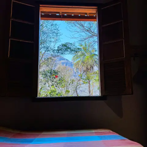 Vista da janela de um dos quartos da Pousada OPICODOCIPO