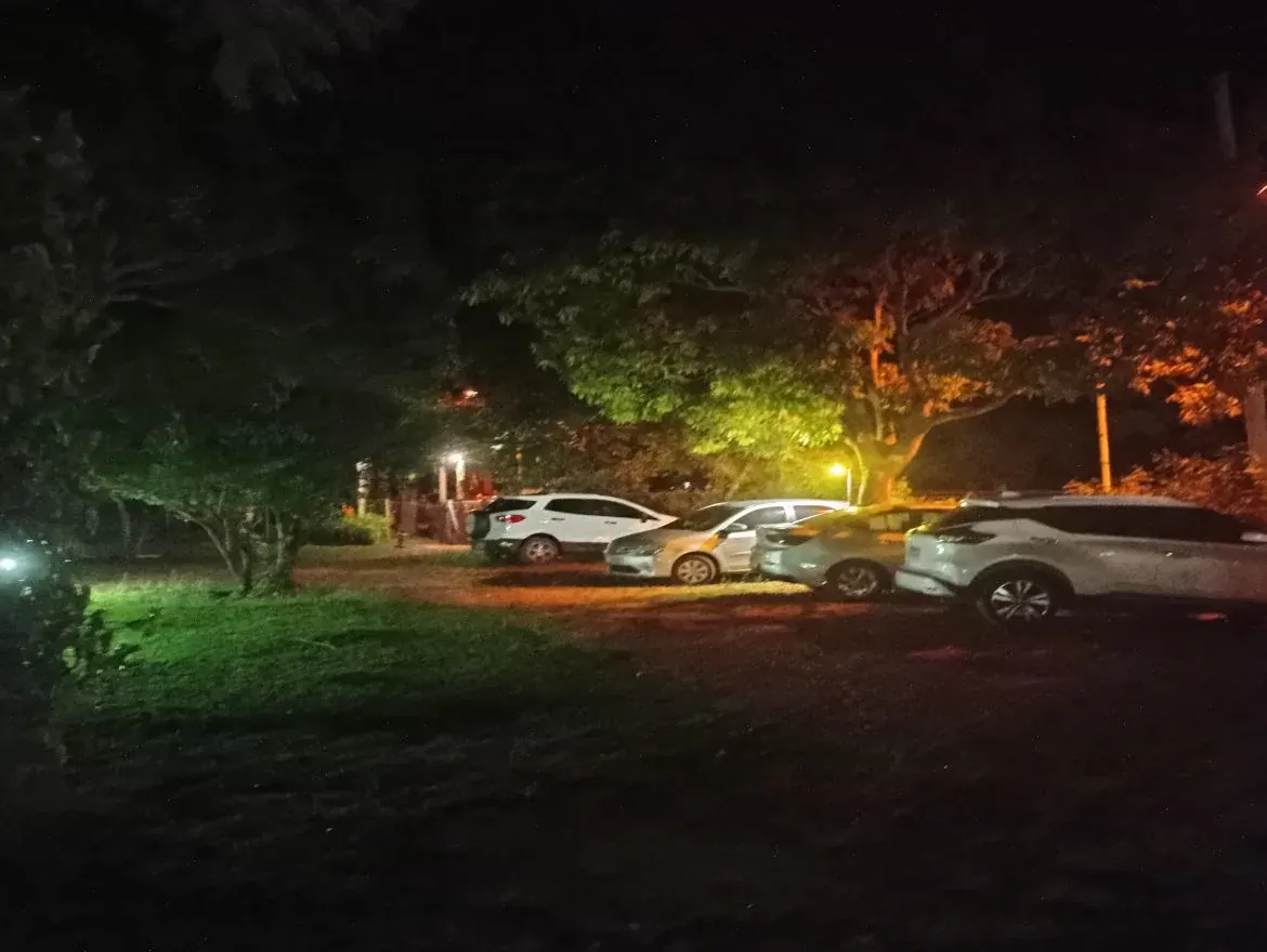 Estacionamento da Pousada OPICODOCIPO